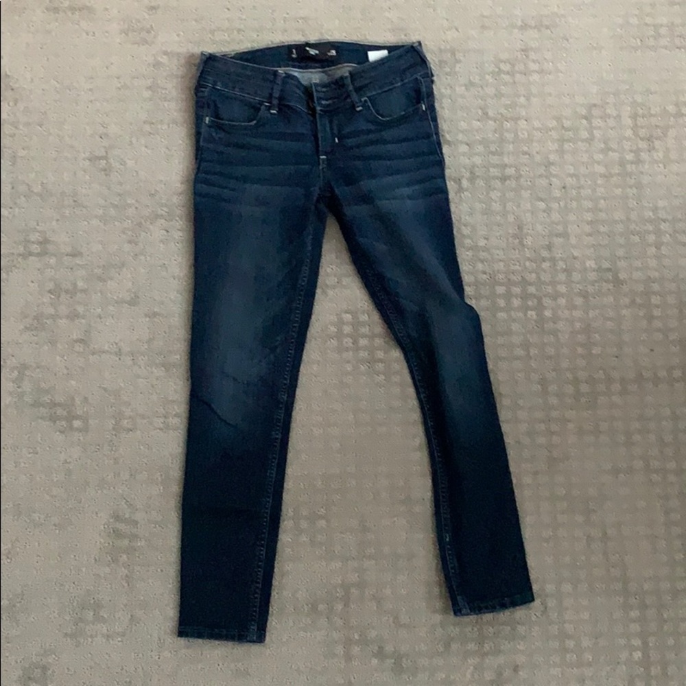 Hollister Co crop jeans